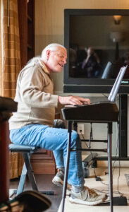 person playing the keyboard