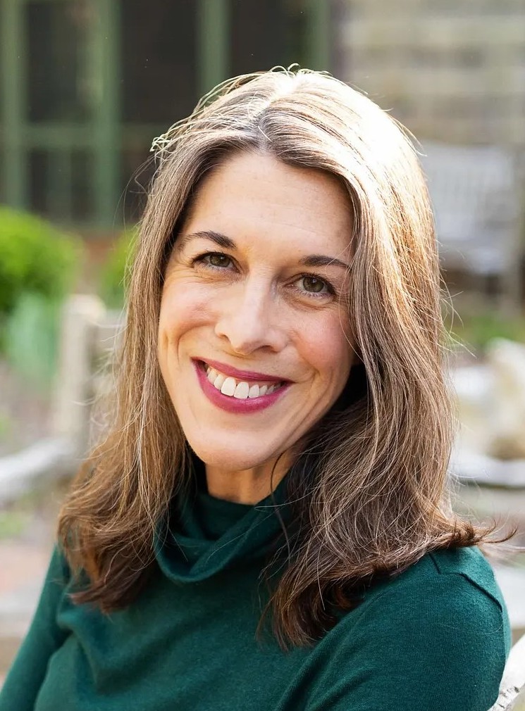 Catherine Pierce headshot